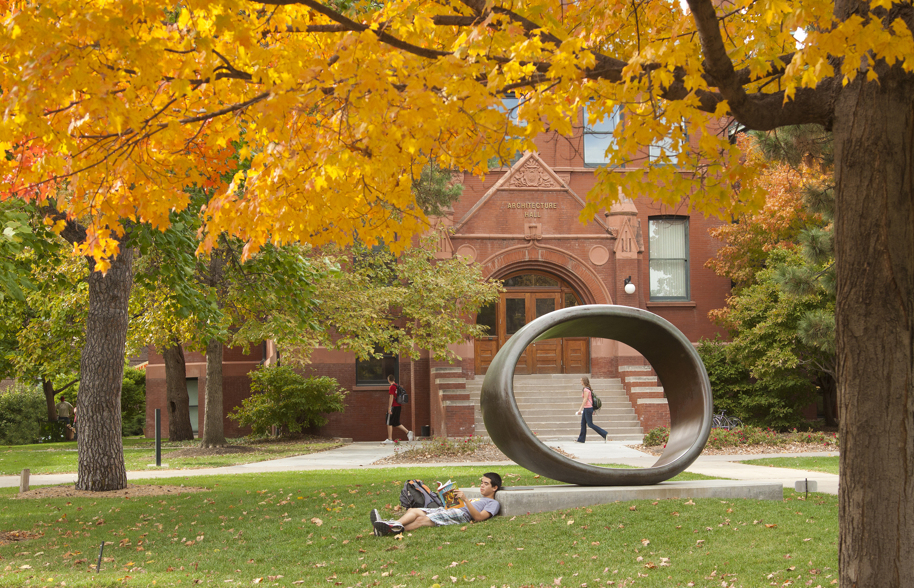 unl architecture building and front lawn