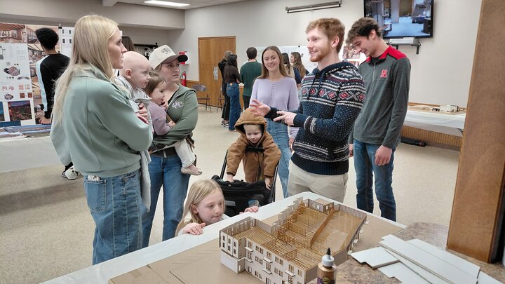 College of Architecture students visit with Axtell Residents