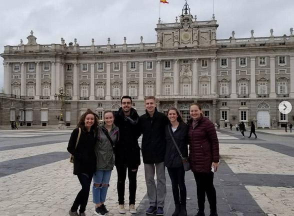 Traveling with friends, London Study Abroad students explore Madrid, Valencia and more!